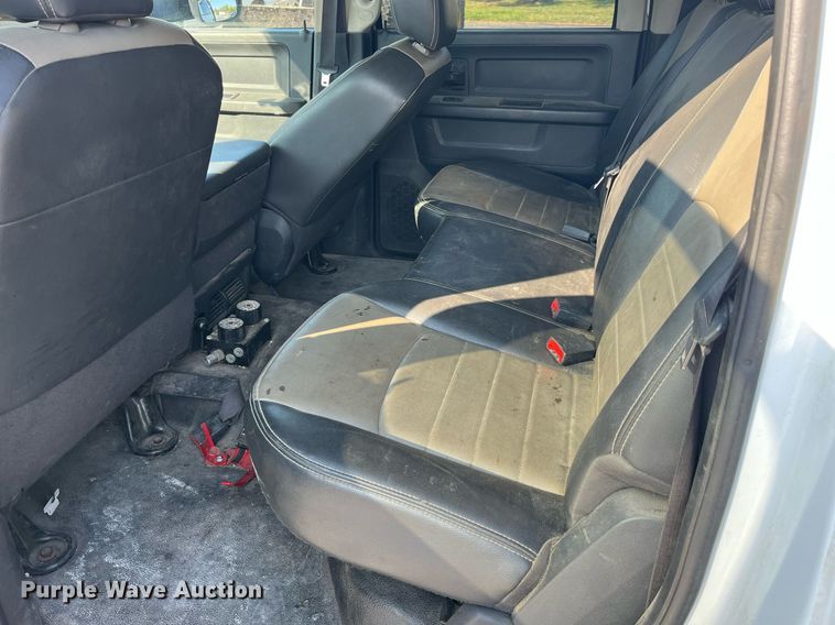 image for item DP2088 2011 Dodge Ram 5500HD  Crew Cab flatbed truck