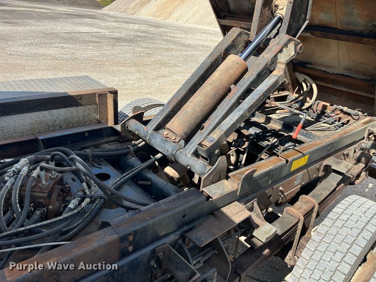 image for item DP2095 2011 Dodge Ram 4500HD  dump truck