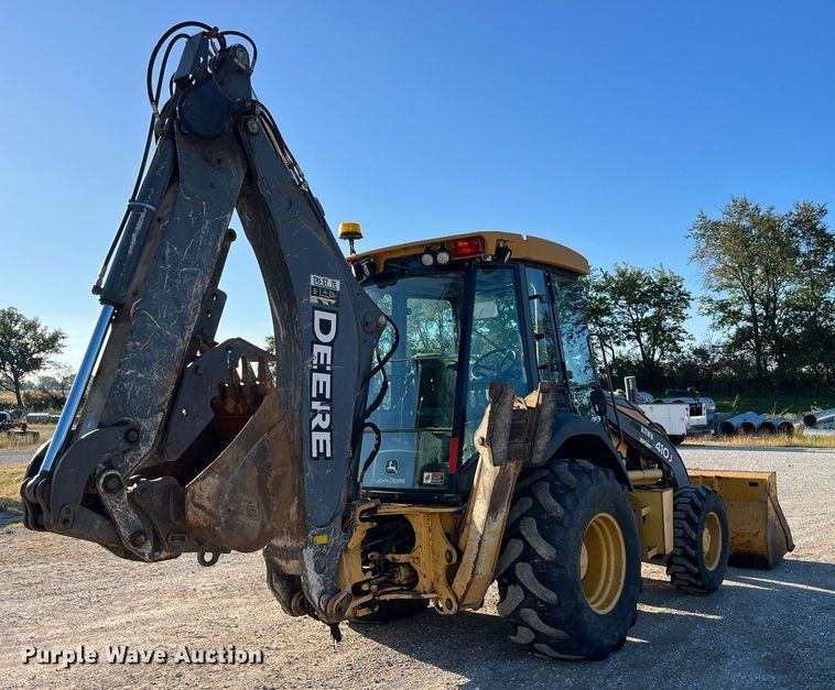 image for item DP2097 2010 John Deere 410J  backhoe