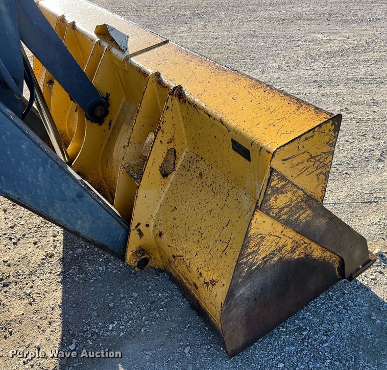 image for item DP2097 2010 John Deere 410J  backhoe