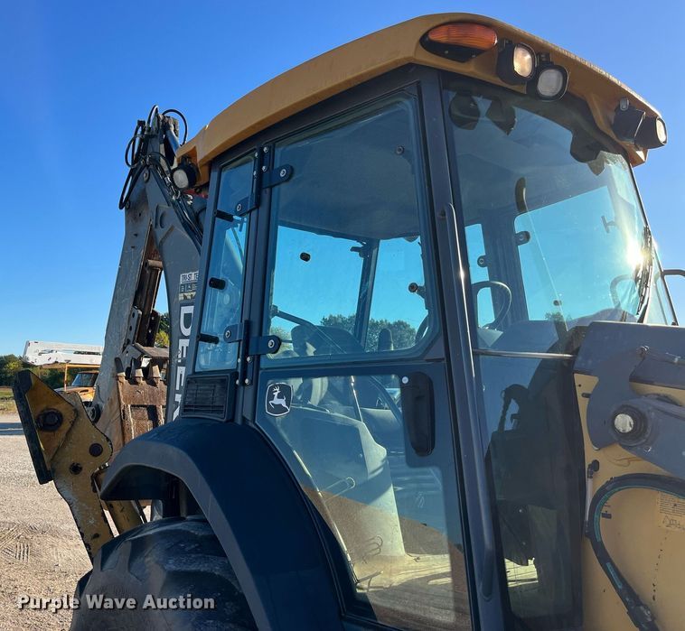 image for item DP2097 2010 John Deere 410J  backhoe