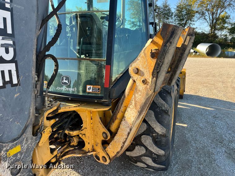 image for item DP2097 2010 John Deere 410J  backhoe