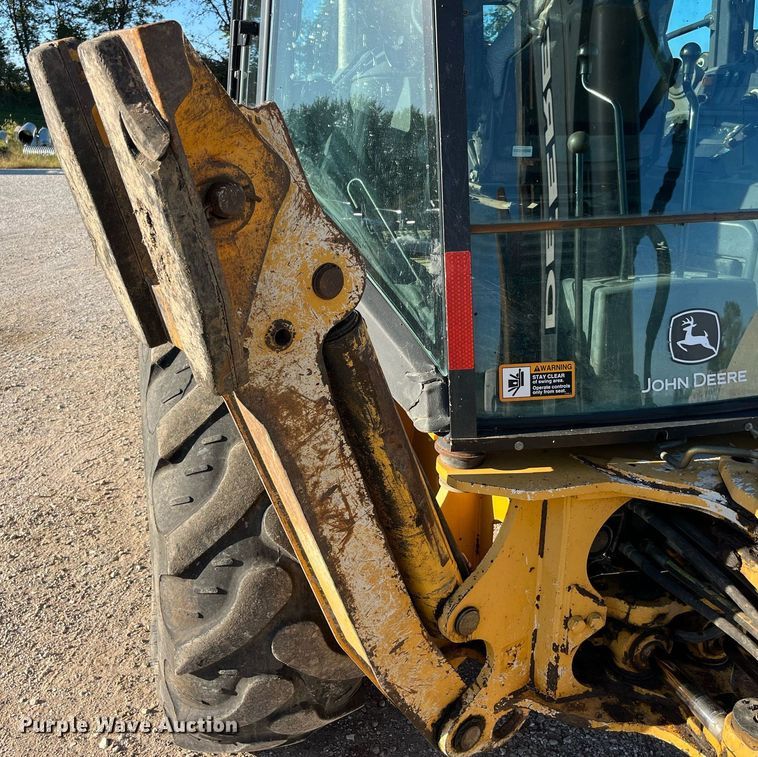 image for item DP2097 2010 John Deere 410J  backhoe
