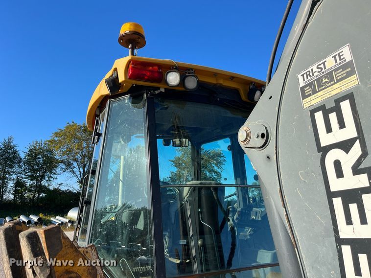 image for item DP2097 2010 John Deere 410J  backhoe