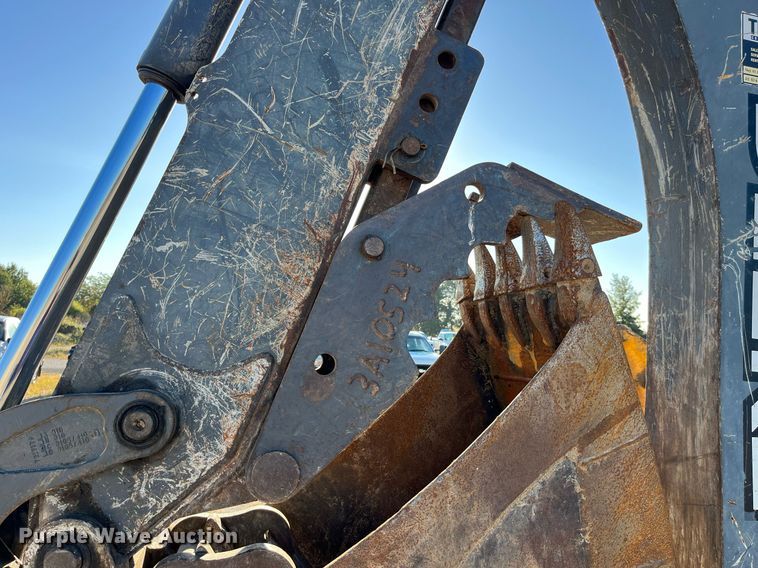 image for item DP2097 2010 John Deere 410J  backhoe