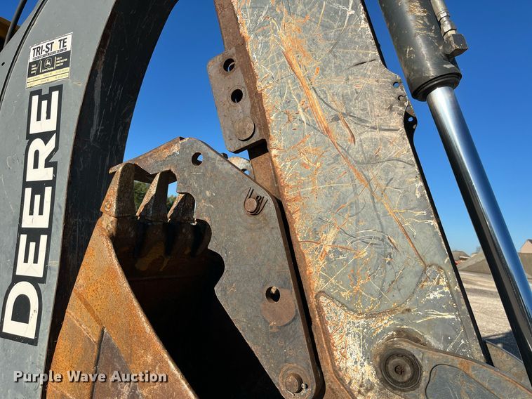 image for item DP2097 2010 John Deere 410J  backhoe