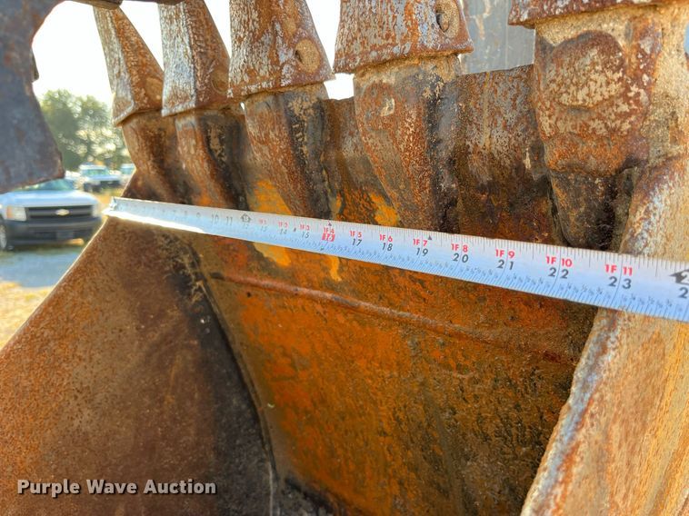 image for item DP2097 2010 John Deere 410J  backhoe