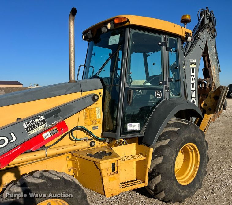 image for item DP2097 2010 John Deere 410J  backhoe