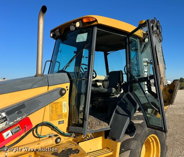 image for item DP2097 2010 John Deere 410J  backhoe