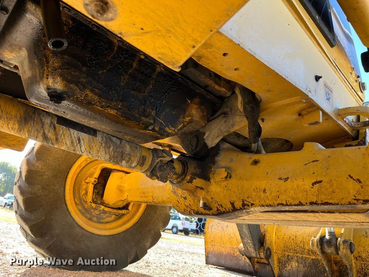 image for item DP2097 2010 John Deere 410J  backhoe