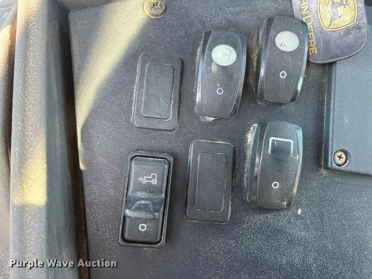 image for item DP2097 2010 John Deere 410J  backhoe