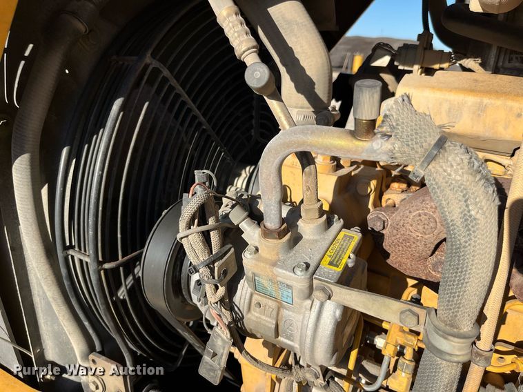 image for item DP2097 2010 John Deere 410J  backhoe