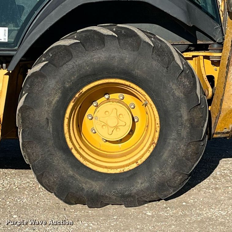 image for item DP2097 2010 John Deere 410J  backhoe