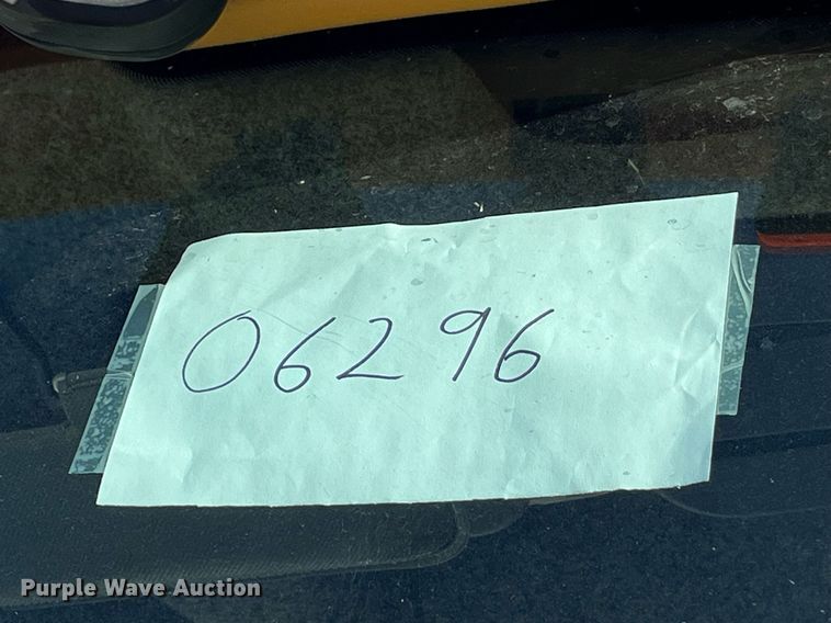 image for item DP2097 2010 John Deere 410J  backhoe