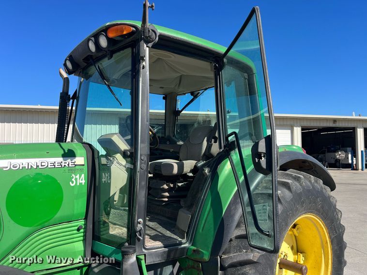 image for item DP2103 2006 John Deere 6420  MFWD tractor