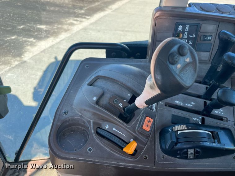 image for item DP2103 2006 John Deere 6420  MFWD tractor