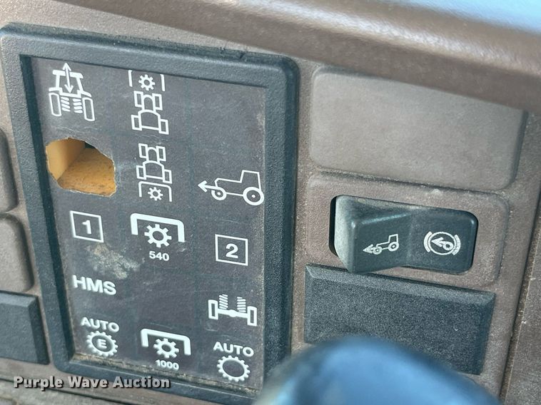 image for item DP2103 2006 John Deere 6420  MFWD tractor