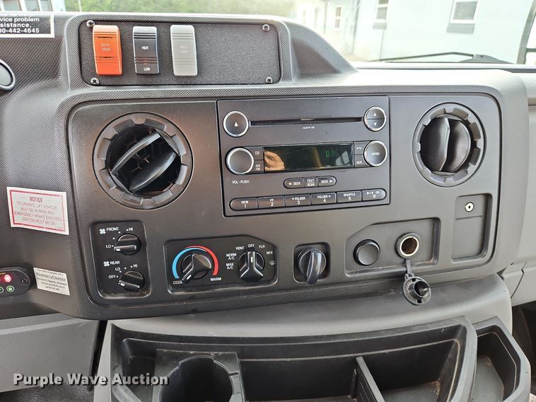 image for item DP2447 2017 Ford Econoline E450  shuttle bus