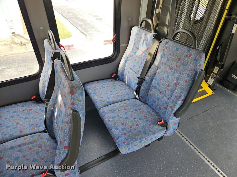 image for item DP2447 2017 Ford Econoline E450  shuttle bus