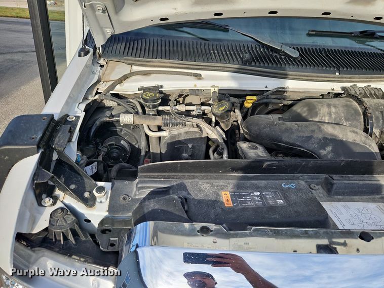 image for item DP2447 2017 Ford Econoline E450  shuttle bus