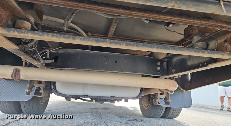 image for item DP2447 2017 Ford Econoline E450  shuttle bus