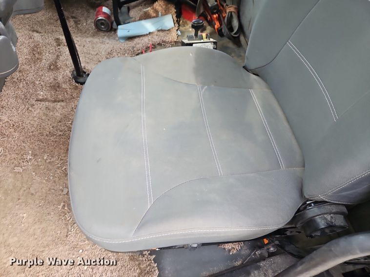 image for item DP2449 2006 Freightliner Business Class M2  semi truck