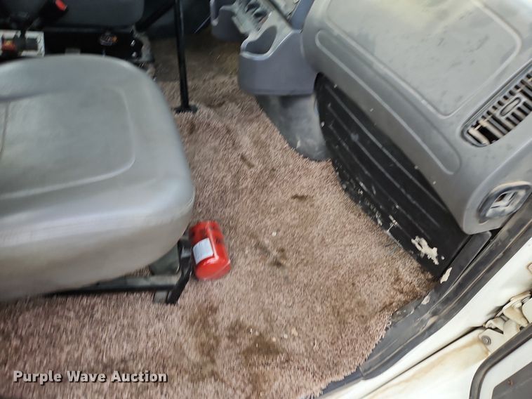 image for item DP2449 2006 Freightliner Business Class M2  semi truck