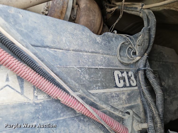 image for item DP2449 2006 Freightliner Business Class M2  semi truck