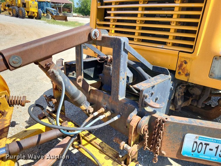 image for item DP5260 1998 International 4900  dump truck