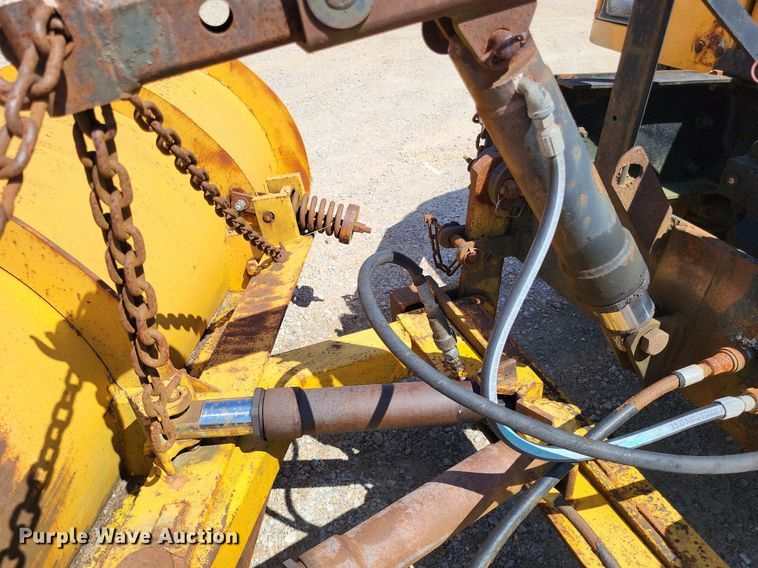 image for item DP5260 1998 International 4900  dump truck