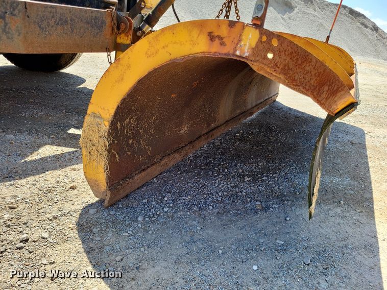 image for item DP5260 1998 International 4900  dump truck