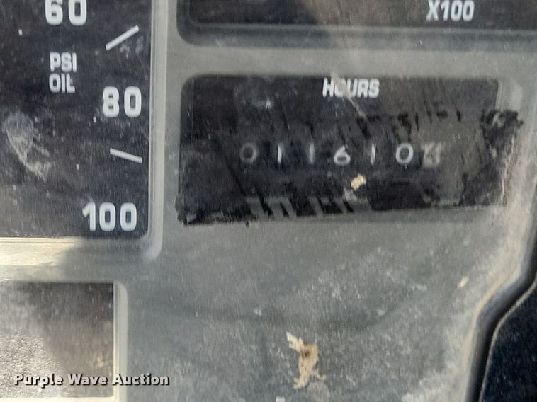 image for item DP5260 1998 International 4900  dump truck