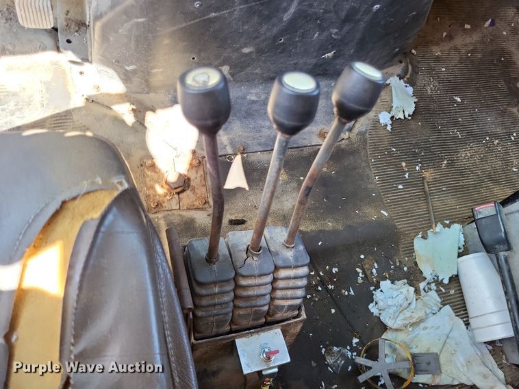 image for item DP5260 1998 International 4900  dump truck