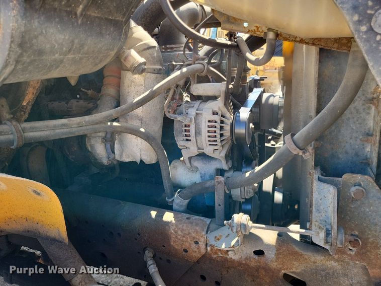 image for item DP5260 1998 International 4900  dump truck