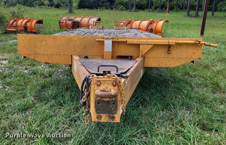 image for item DP5276 2005 Econoline MP1226PP  tilt deck equipment trailer