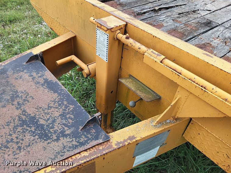 image for item DP5276 2005 Econoline MP1226PP  tilt deck equipment trailer