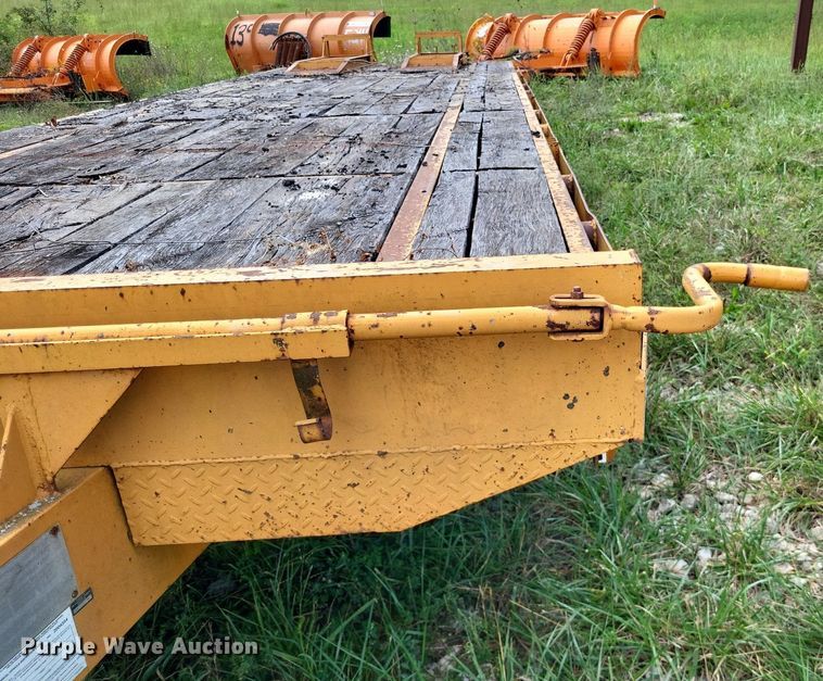 image for item DP5276 2005 Econoline MP1226PP  tilt deck equipment trailer