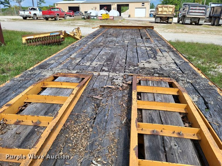 image for item DP5276 2005 Econoline MP1226PP  tilt deck equipment trailer