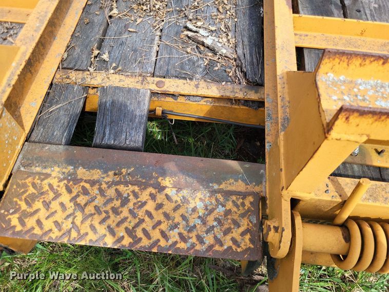 image for item DP5276 2005 Econoline MP1226PP  tilt deck equipment trailer