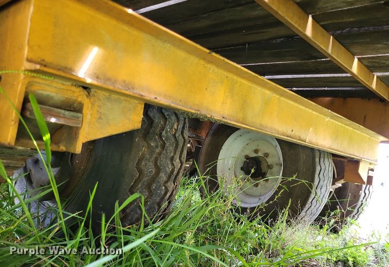 image for item DP5276 2005 Econoline MP1226PP  tilt deck equipment trailer