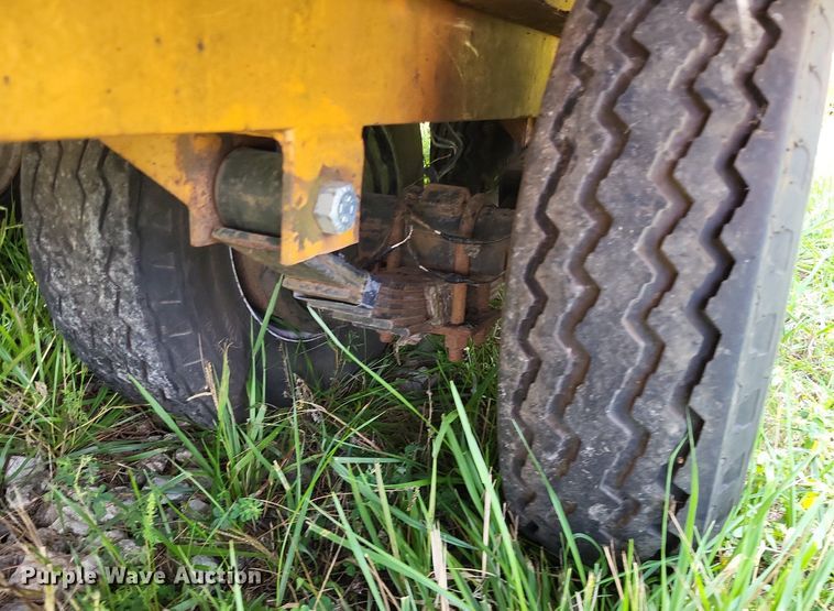 image for item DP5276 2005 Econoline MP1226PP  tilt deck equipment trailer