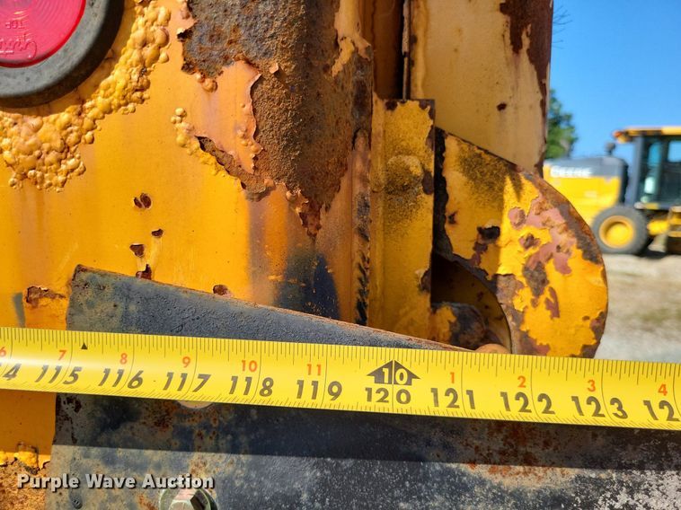 image for item DP5277 2004 Sterling L-Line  dump truck