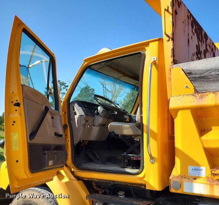 image for item DP5277 2004 Sterling L-Line  dump truck