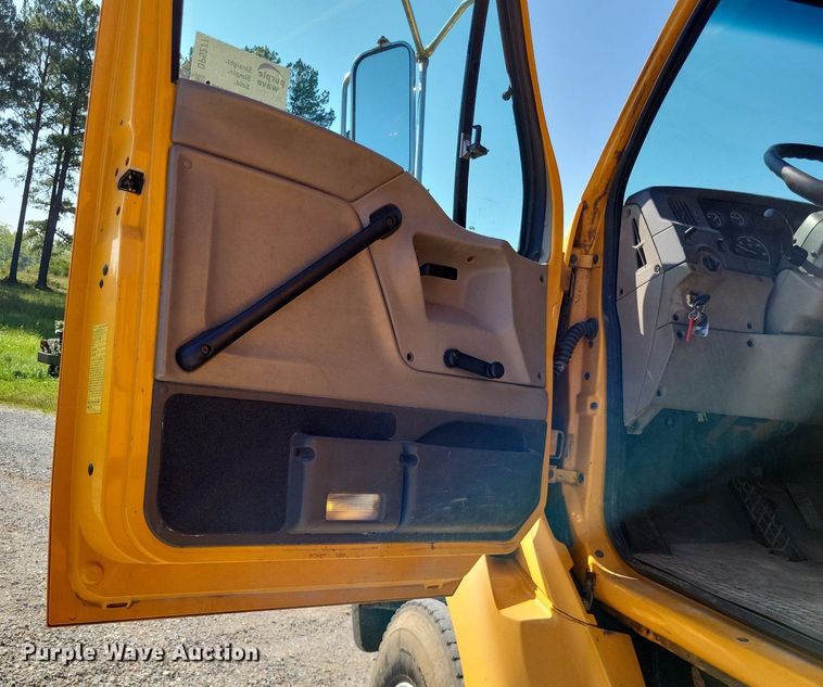 image for item DP5277 2004 Sterling L-Line  dump truck