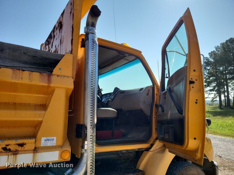 image for item DP5277 2004 Sterling L-Line  dump truck