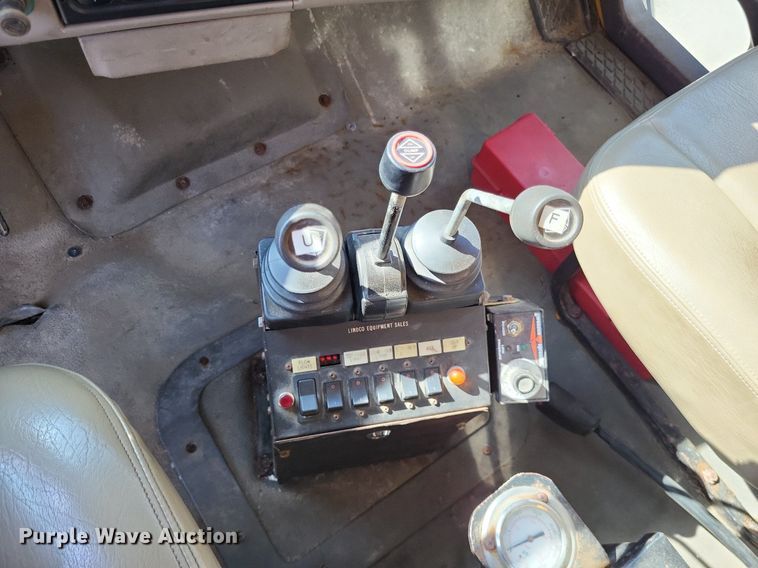 image for item DP5277 2004 Sterling L-Line  dump truck