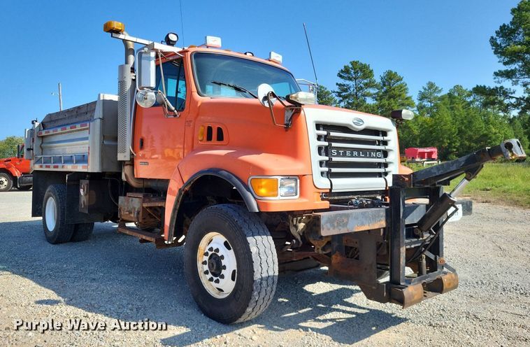 image for item DP5278 2003 Sterling L9500  dump truck