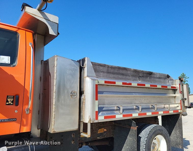 image for item DP5278 2003 Sterling L9500  dump truck