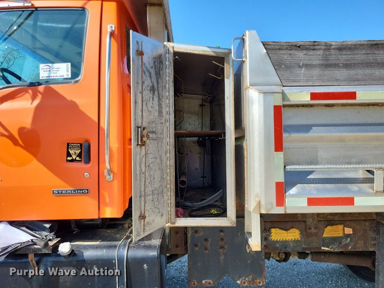 image for item DP5278 2003 Sterling L9500  dump truck