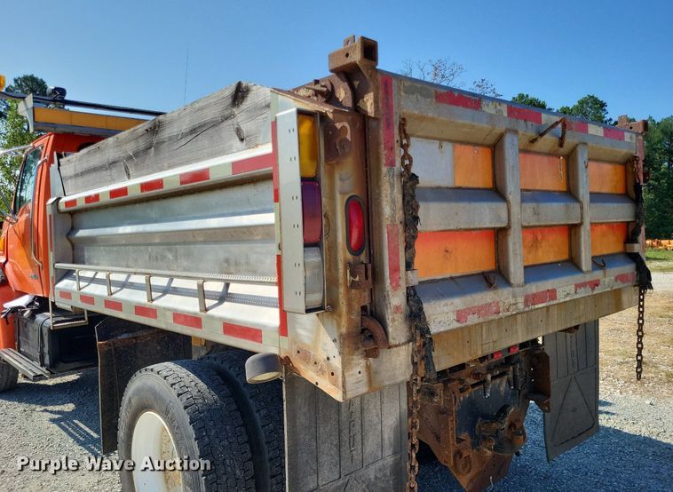 image for item DP5278 2003 Sterling L9500  dump truck